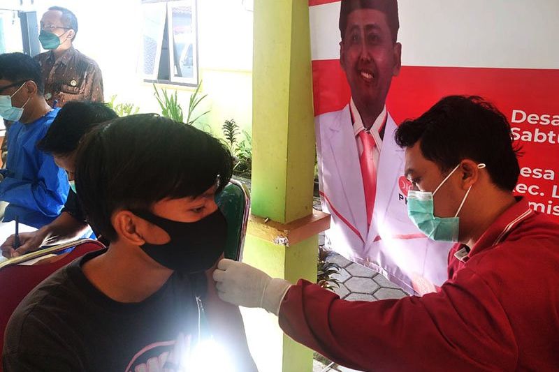 Tak Lagi Percaya Hoaks, Warga di Jember Antusias Ikut Vaksinasi