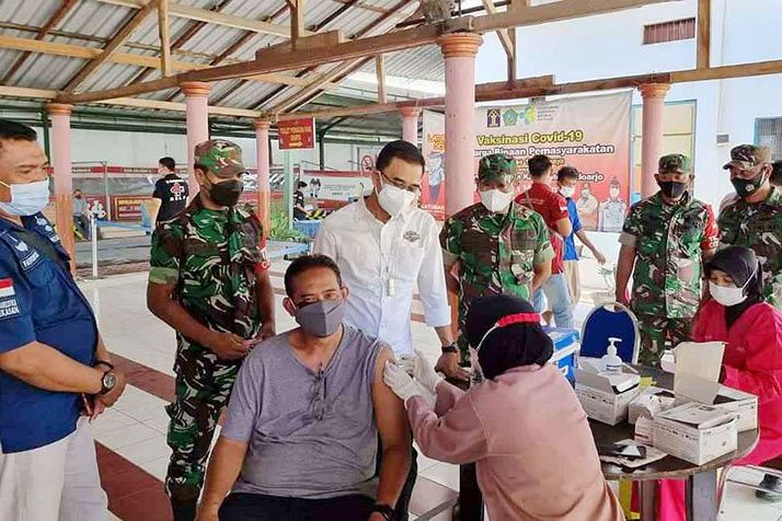 Sinergi Bersama TNI, Lapas Surabaya Gelar Vaksinasi COVID-19 Dosis Ketiga 