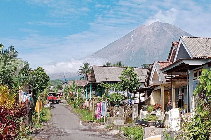 Gunung Semeru Naik Status Siaga Level III