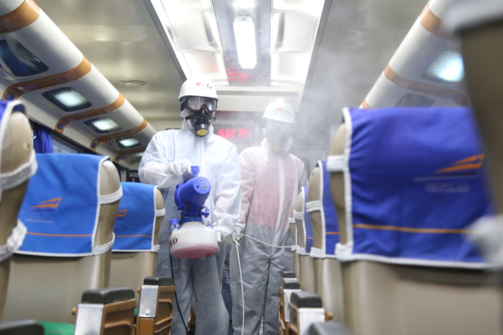 Hindari Penyebaran Virus Corona, Kereta Api Disemprot Disinfektan