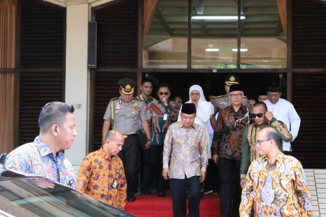 JK: Jangan Larang Orang Jualan di Sekitar Masjid