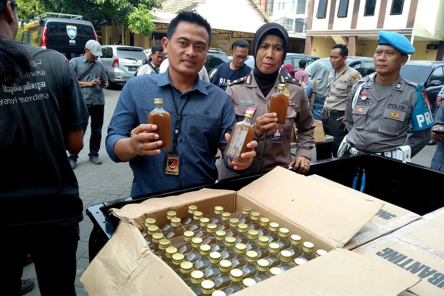 Lima Ribu Botol Jamu tak Izin BPOM Diamankan Polrestabes