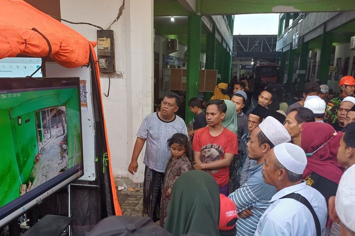 Keluarga Korban: Ada Kelalaian di Balik Tragedi Ponpes Al Khoziny