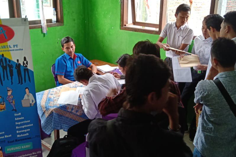 Cari Anak Baru Lulus, BKK dan Dinaskertrans Lamongan Gelar Jobfair