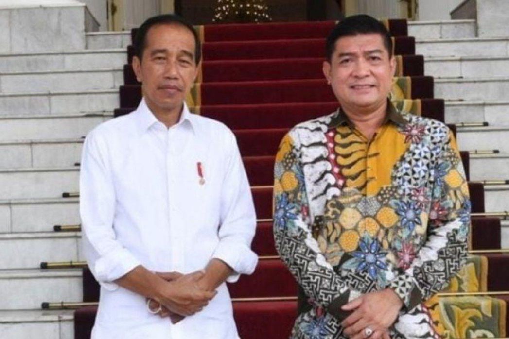 Silfester Masuk Pelindo, Pembenahan BUMN Dipertanyakan