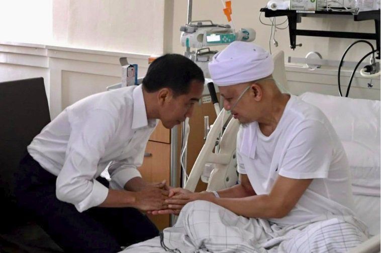 Doa Dari Jokowi dan Prabowo Untuk Arifin Ilham