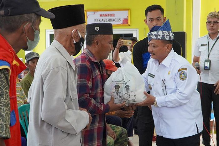 Ramadan Bersama Rakyat, Bupati dan Wakil Bupati Disambut Antusias Warga Miskin