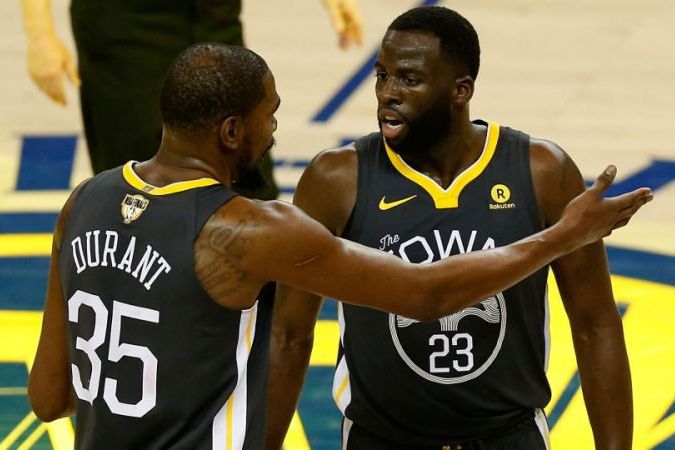 Pemilik Warriors Enggan Komentari Pertikaian Durant-Green