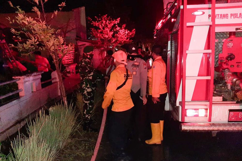 Ditinggal Tarawih, Cafe dan Rumah di Situbondo Ludes Terbakar