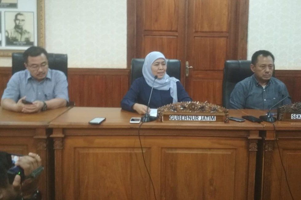 Terkait Virus Corona, Khofifah Liburkan Sekolah SMA/SMK 