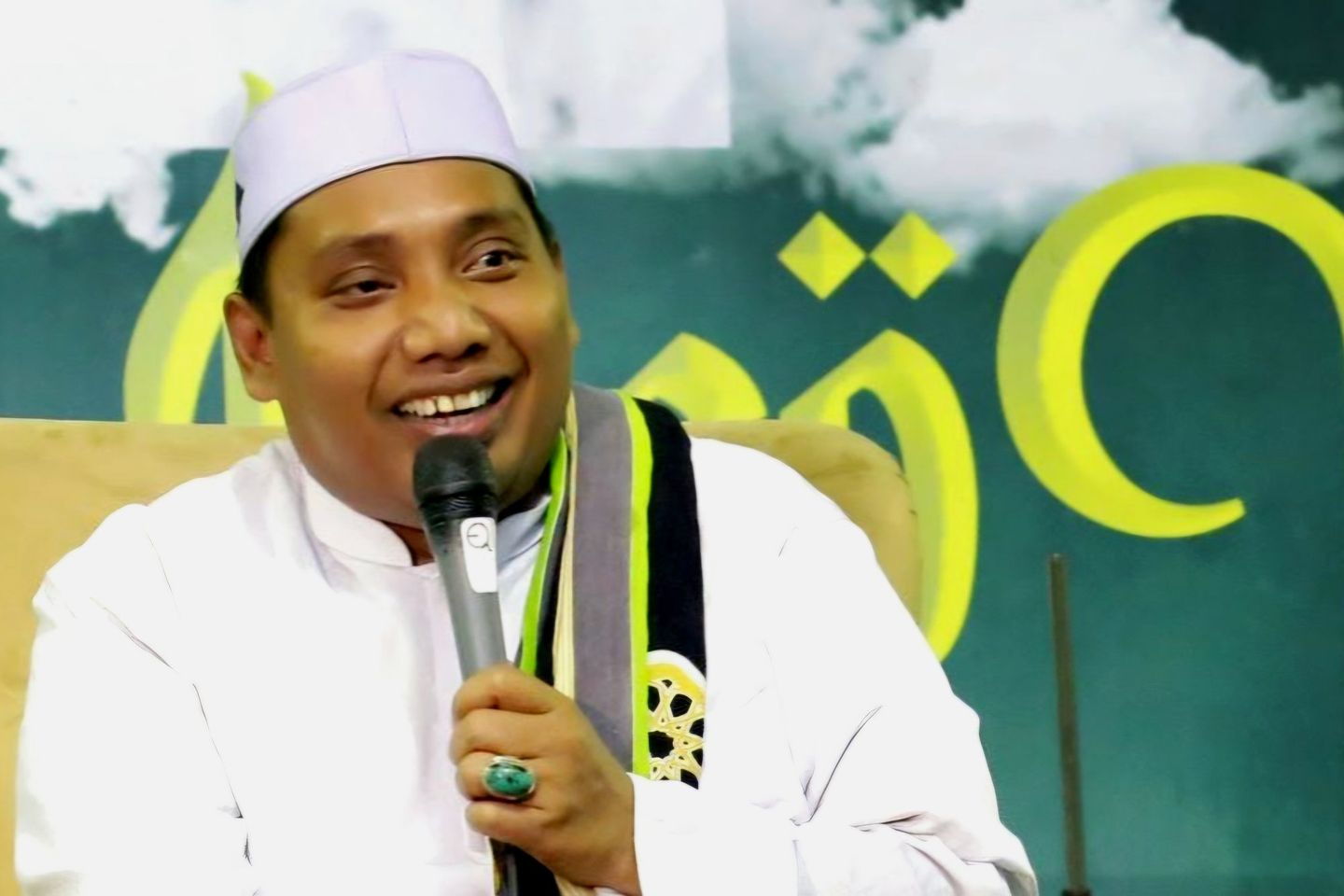 Grup Facebook Dikaitkan Gay di Gresik, MUI Dorong Edukasi Masyarakat