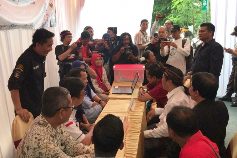 Tiga Dari Lima Bapaslon Jalur Independen Pilwali Surabaya Tak Kumpulkan SILON