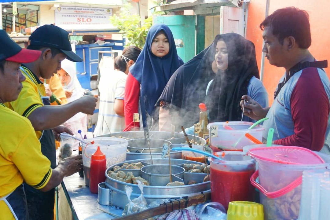 Pengamen Gresik Sukses Menuju Kuliner Pentol Seafood