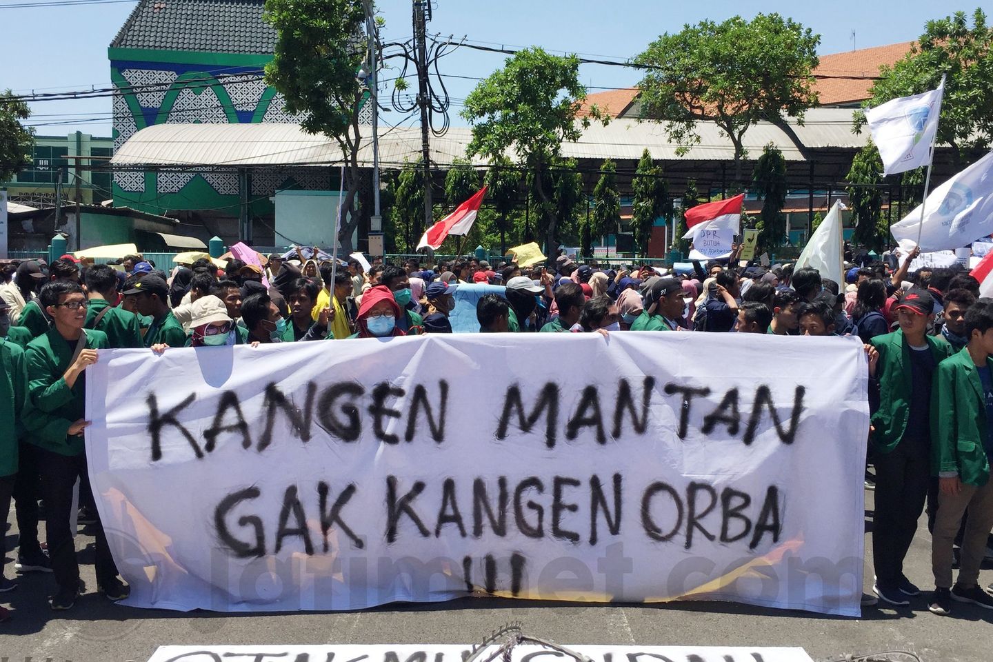 Demo Mahasiswa Zaman <em>Now</em>, Kangen Mantan <em>Gak</em> Kangen Orba