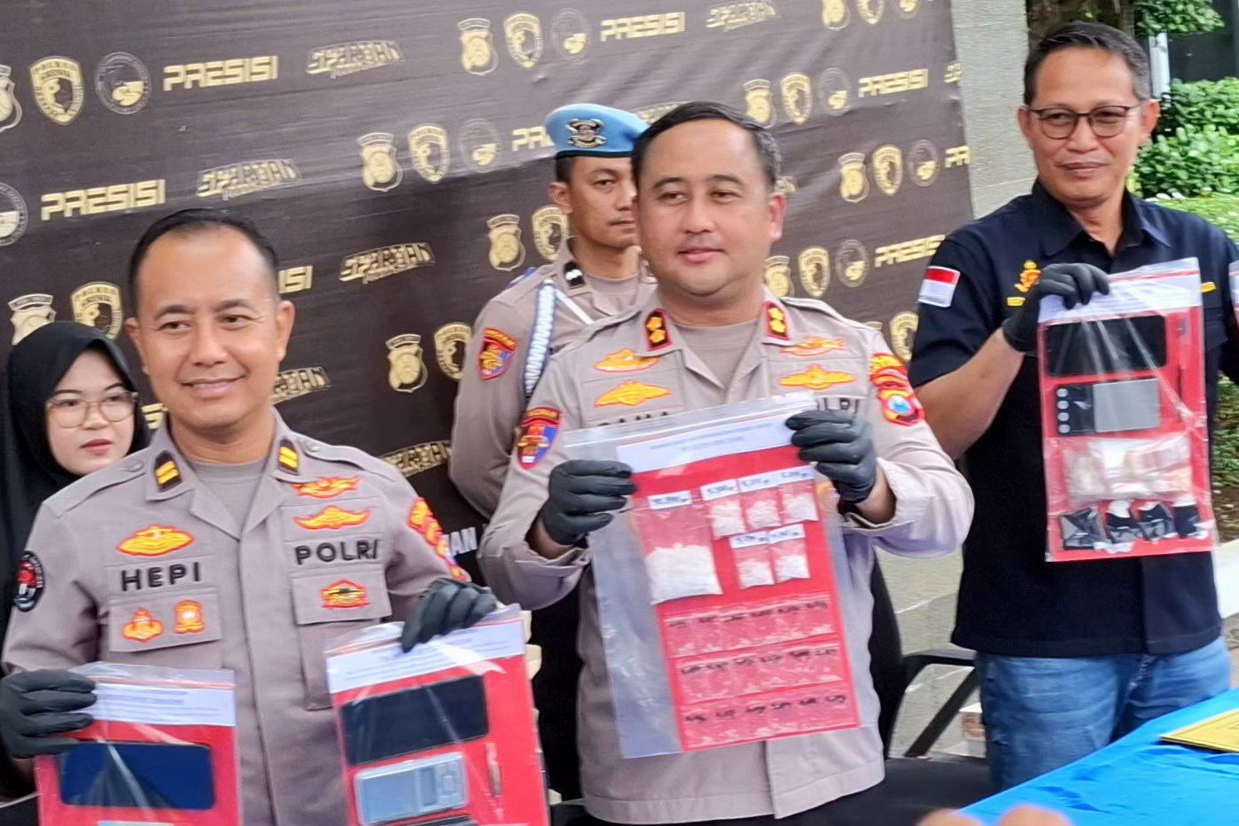 Polres Gresik Ringkus Jaringan Narkoba Lintas Kota Gresik dan Surabaya, Sita 68,211 Gram Sabu