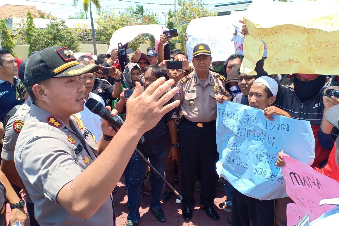 Klien Ditahan Polisi, Pengacara Pimpin Demo ke Mapolres