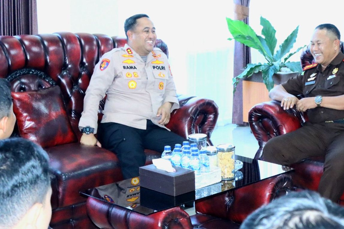 Kapolres Gresik Datangi Kejari Gresik, Ada Apa?