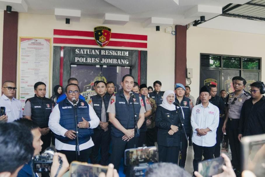 Kapolri Resmikan Desk Ketenagakerjaan di 35 Wilayah, Layani Aduan Buruh