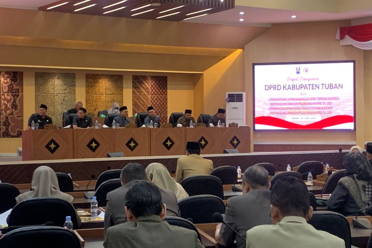 Kemiskinan Hingga Kerusakan Lingkungan Jadi Catatan Fraksi di Rapat Paripurna Tuban