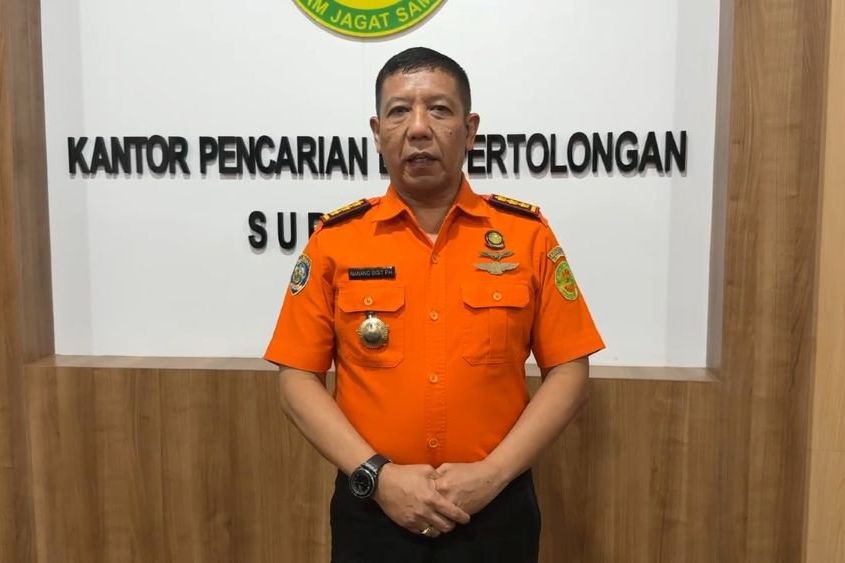 Sempat Bertahan di Atas Tongkang, 8 ABK TBM MT 20 Diselamatkan