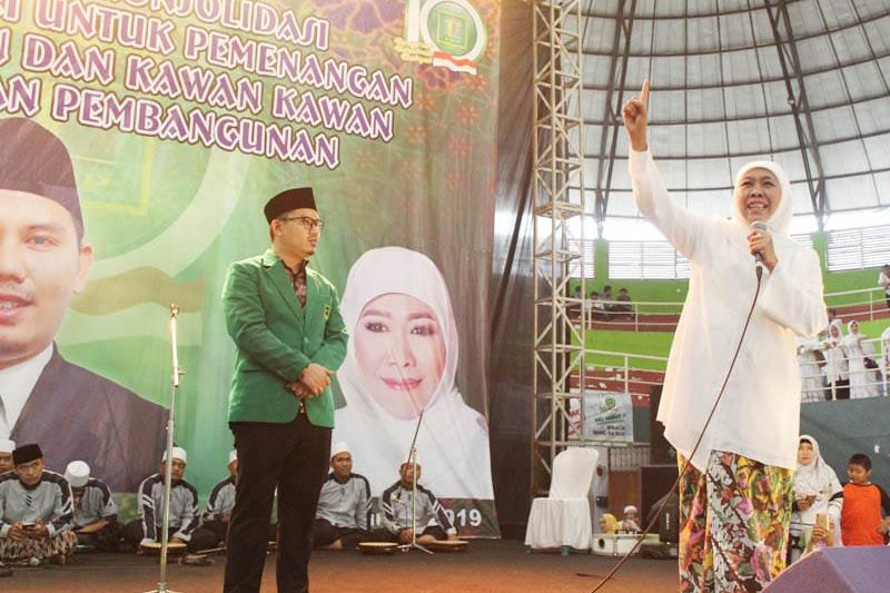 Khofifah Ajak Warga Sidoarjo dan Muslimat Pilih Caleg Milenial