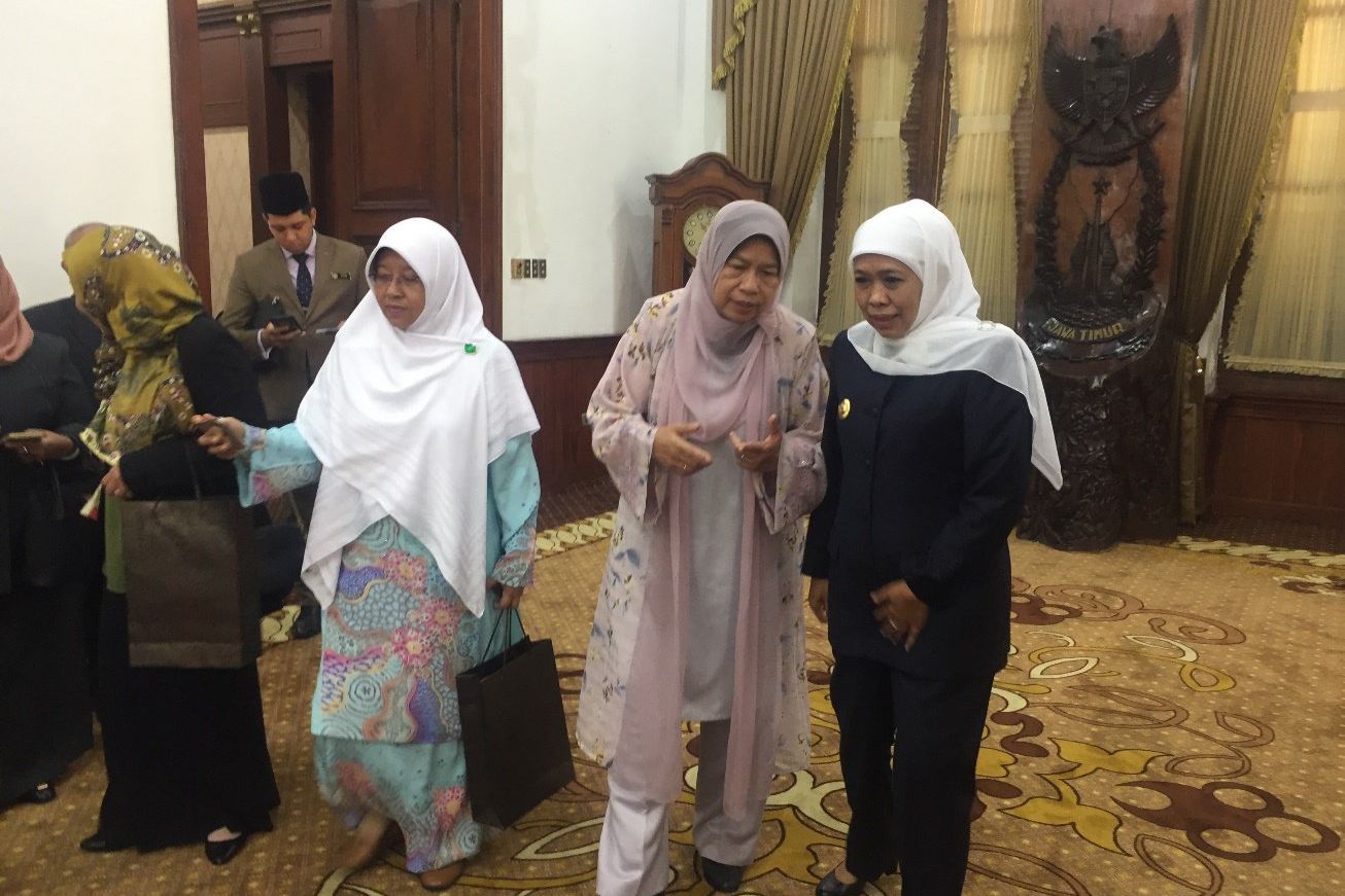Khofifah Tergiur Teknologi Pengolahan Sampah Malaysia