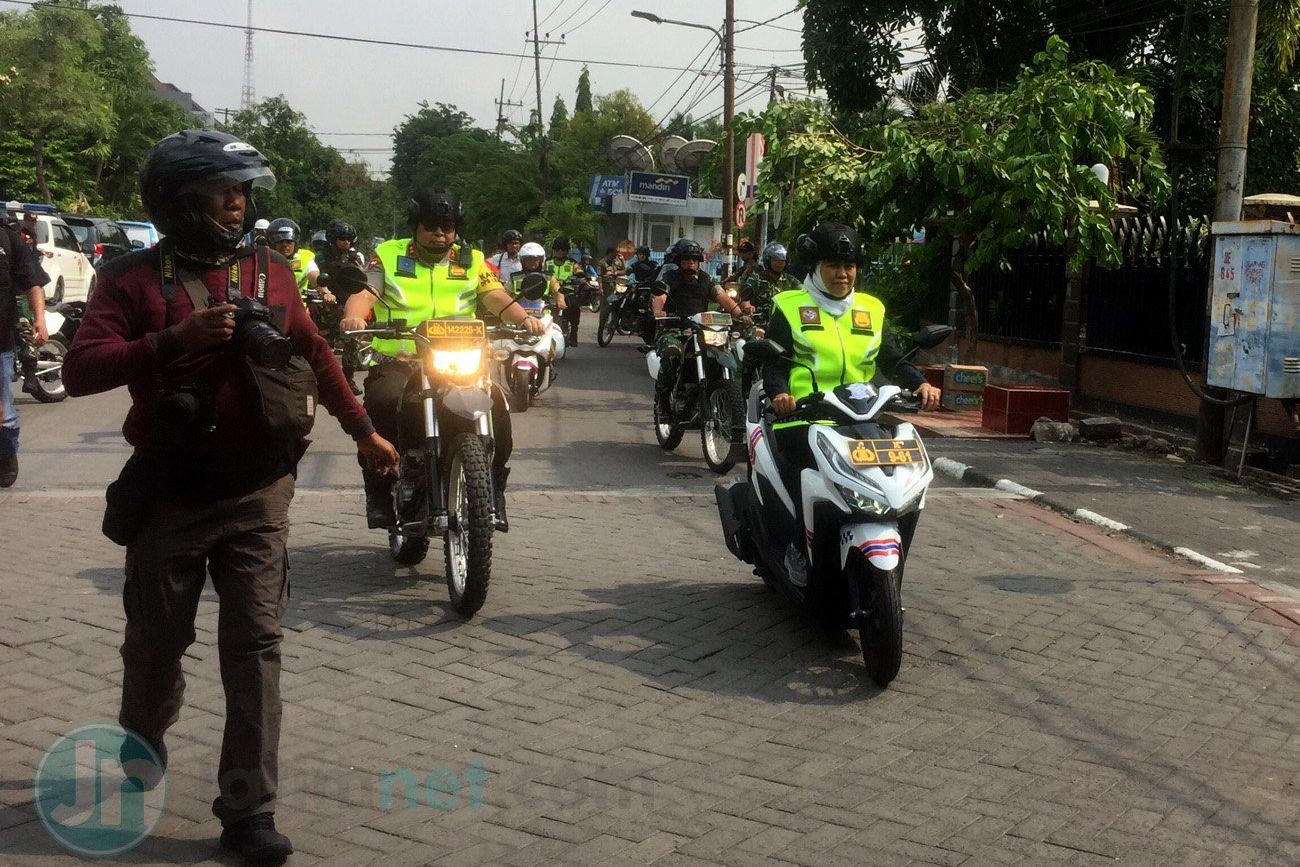 Khofifah Mahir Kendarai Segala Jenis Motor