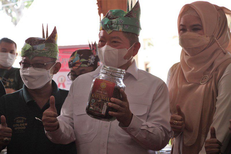 Menteri PPN Ingin Produksi Kopi Kayumas Situbondo Dikembangkan Jadi Industri