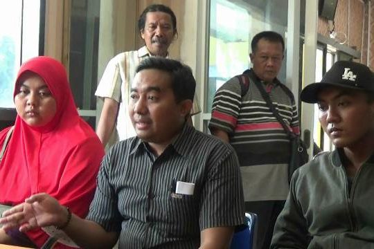Diduga Terhipnotis Jual Beli Online, ATM Tersedot Puluhan Juta