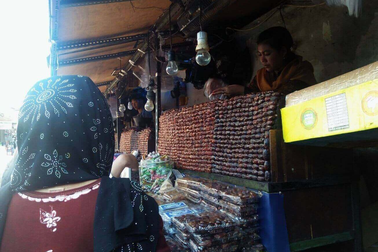 Belanja Kurma Jelang Ramadan