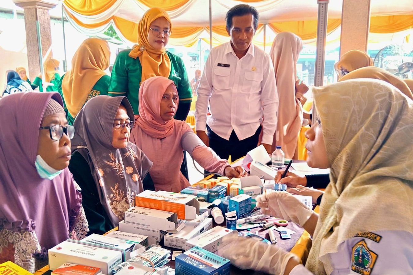Pelayanan Kesehatan Dalam Peringatan Hari Posyandu Nasional Diserbu Warga