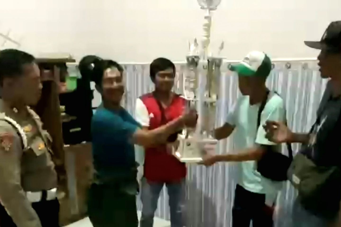 Panitia Dalegan Fishing Tournament Diskualifikasi Juara 1, Hadiah dan Trofi Ditarik Kembali