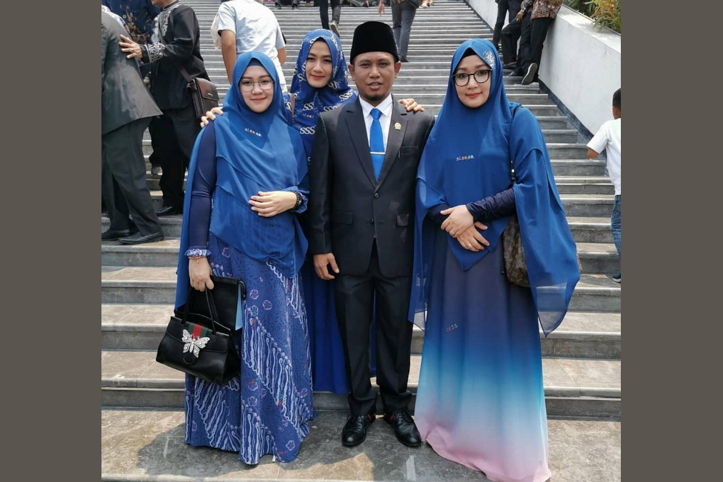 Jejak Lora Fadil, Anggota DPR RI Beristri Tiga Asal Jember