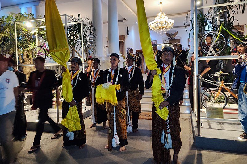 Mengenal Tradisi Bedol Pusaka Jelas 1 Sura Ponorogo 