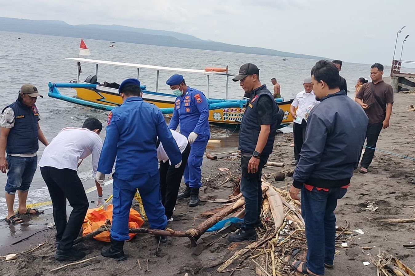 Geger! Potongan Tubuh Manusia Ditemukan di Pantai Kampung Lobster Bangsring Banyuwangi