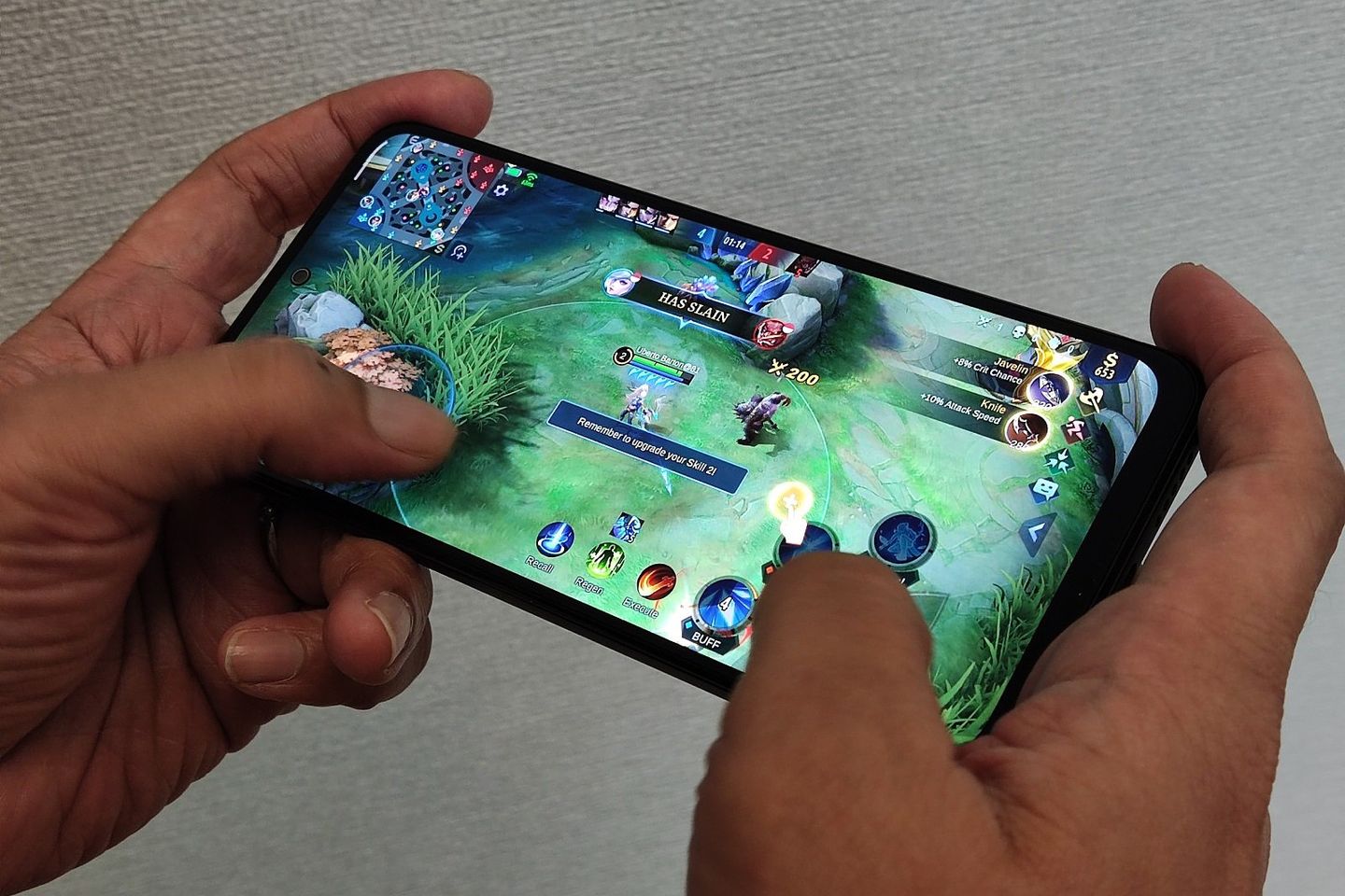 Hadirkan Layar Super, Smartphone ini Bidik Penggemar Mobile Legends