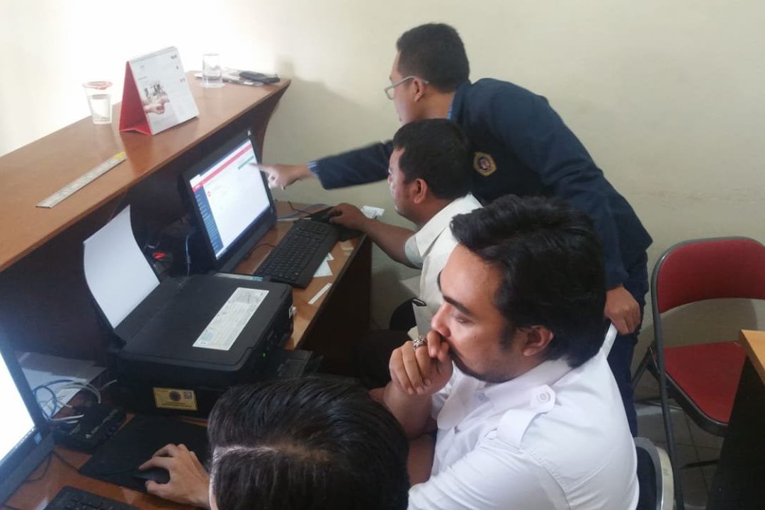 Mahasiswa Surabaya Ciptakan Karya Ilmiah Tangkal Berita Hoax di Gresik