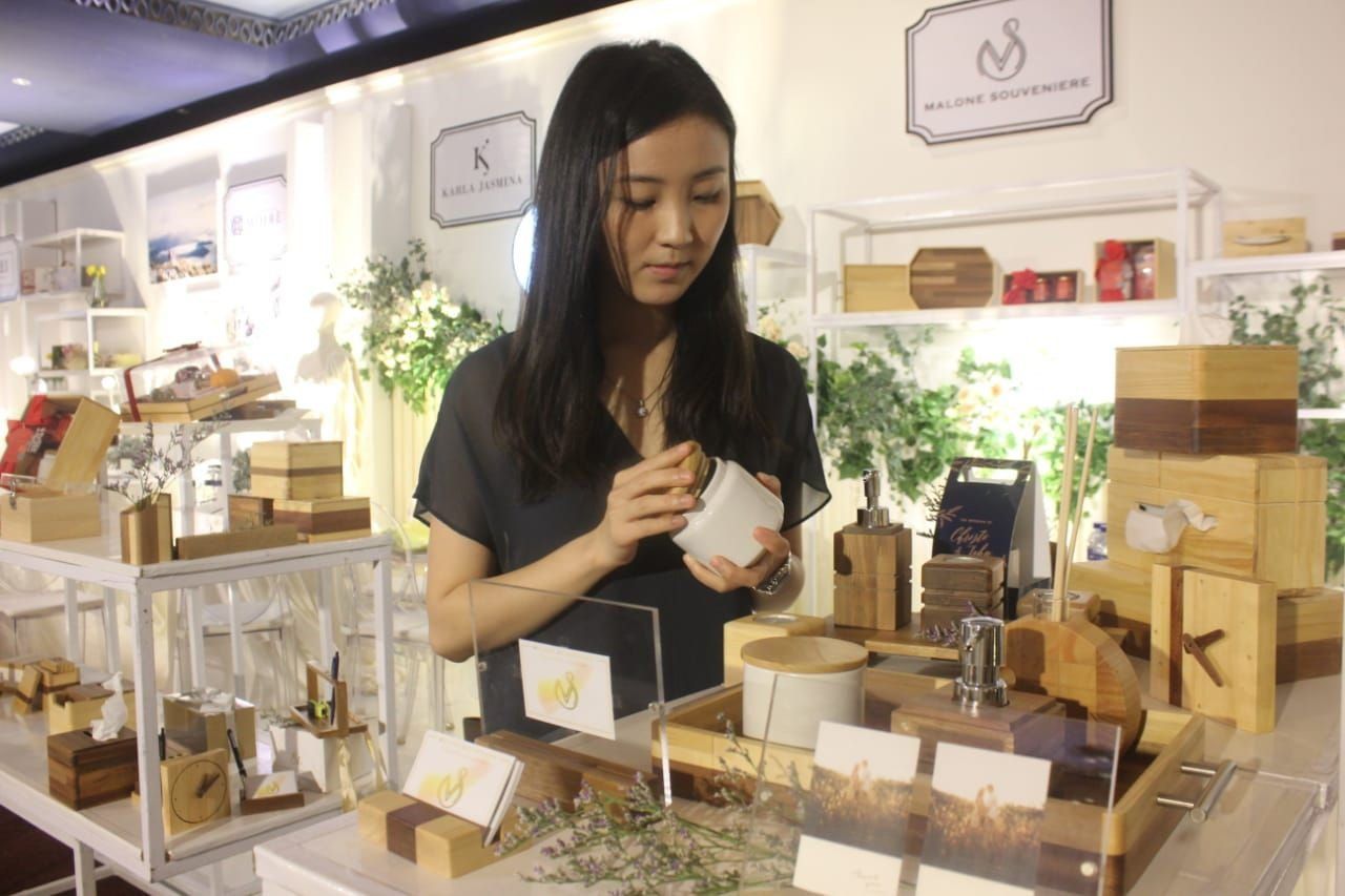 Kafe Menjamur, Rezeki Mengucur