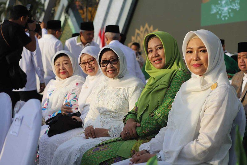 Ning Ita Bersama 1.600 Warga Nahdliyin Kota Mojokerto Hadiri Acara Satu Abad NU di Sidoarjo