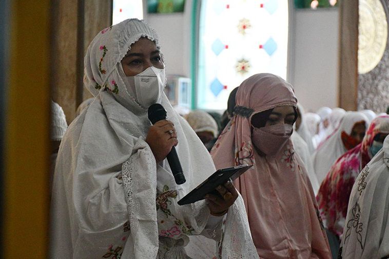 Salat Iduladha di Masjid Agung Al Fattah, Ning Ita: Perbadaan Jangan Jadikan Ukhuwah Islamiyah
