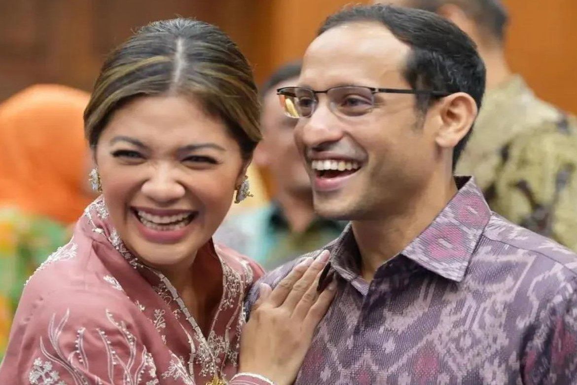 Franka dan Orang Tua Tetap Mendampingi Nadiem di Tengah Sidang Chromebook