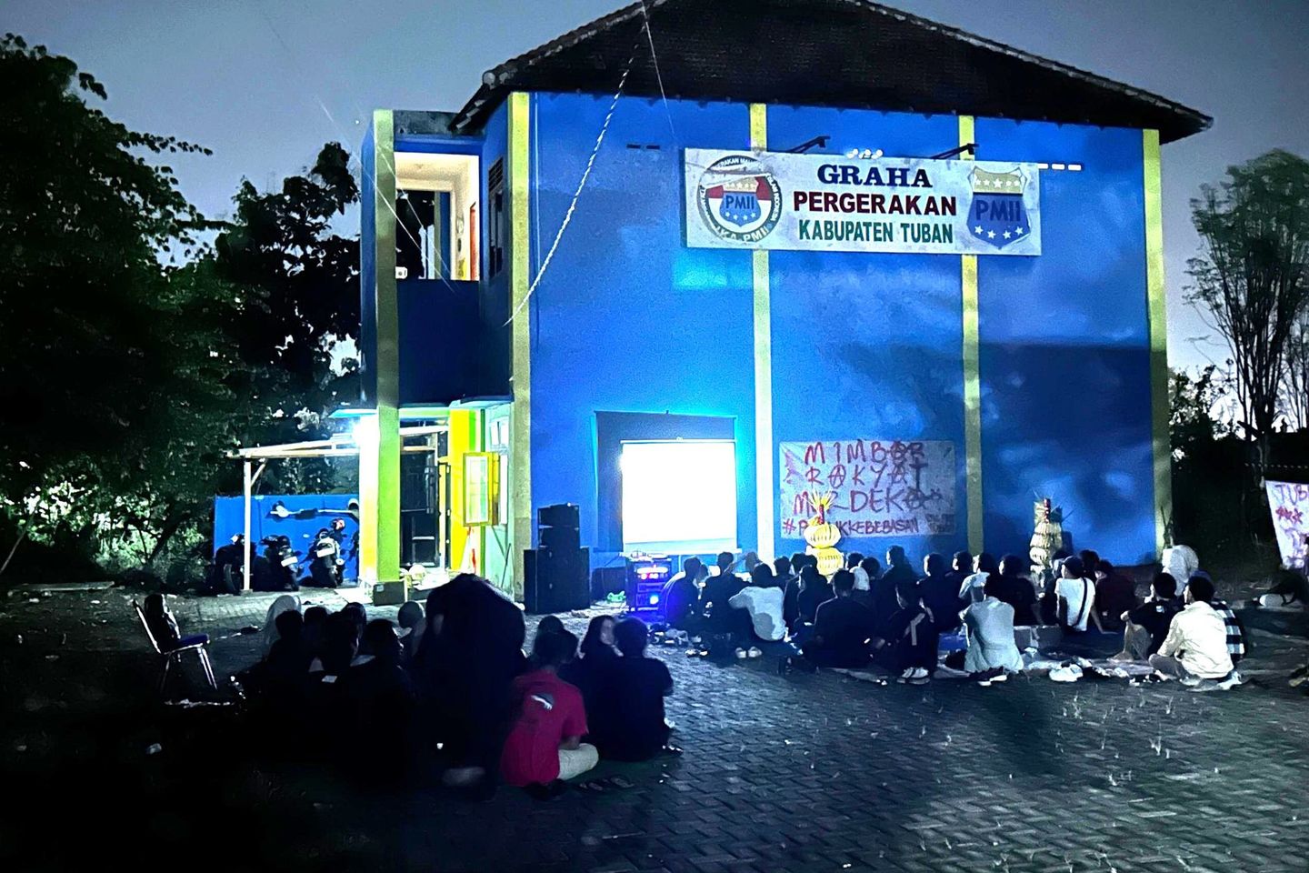PMII Tuban Gelar Nobar “Pesta Babi”, Soroti Krisis Sosial-Ekologi Hingga Militerisme