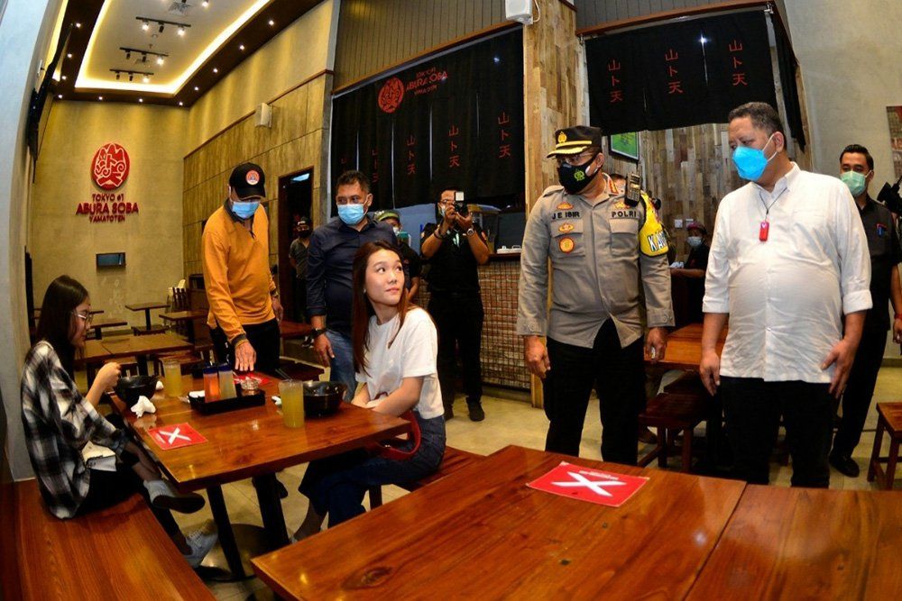 Dapat Arahan dari Presiden Jokowi Tiga Wilayah Ini Bakal Terapkan PPKM Mikro