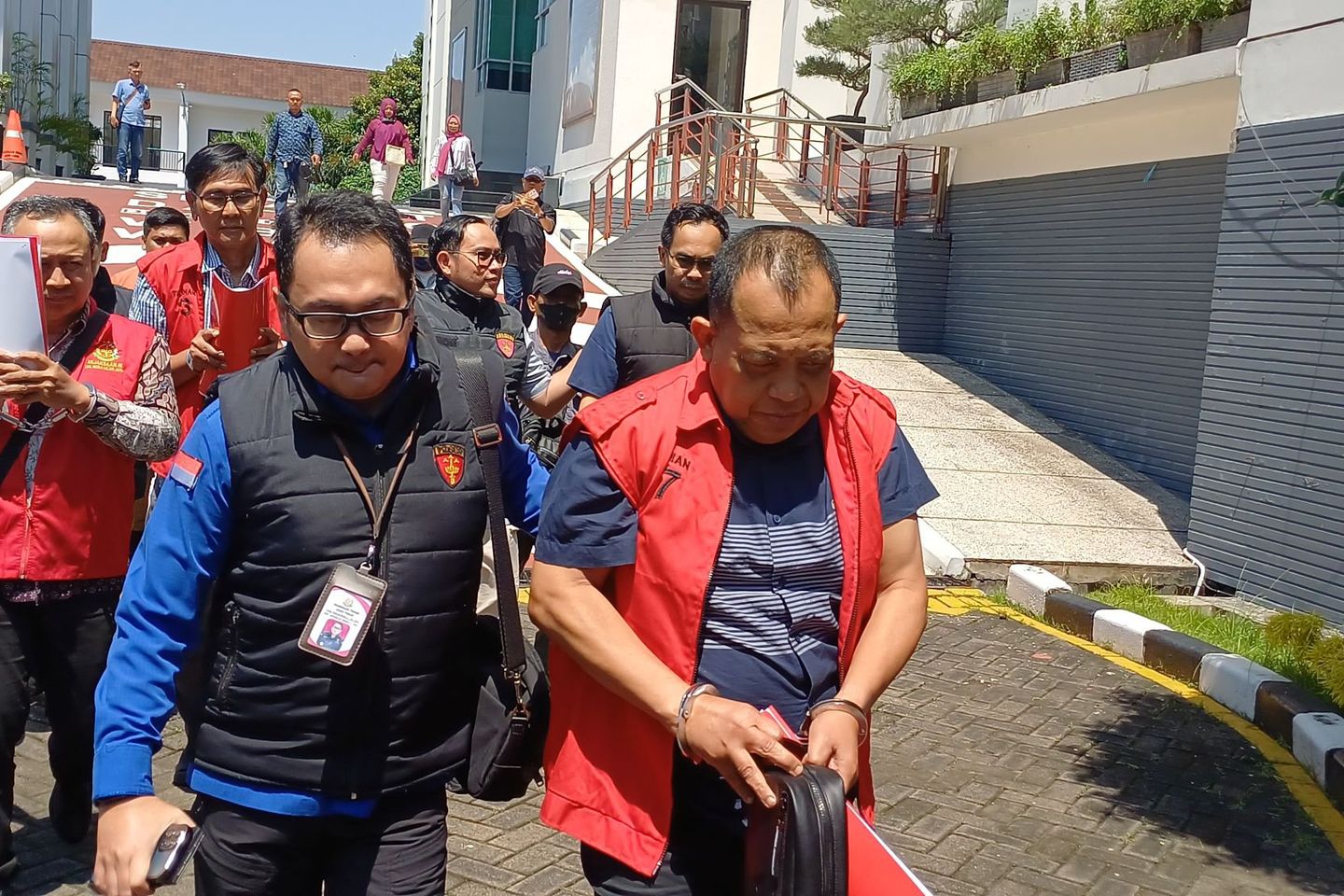 Korupsi ESDM Jatim Tetap Berlanjut, Penuntutan Ony Setiawan Dihentikan