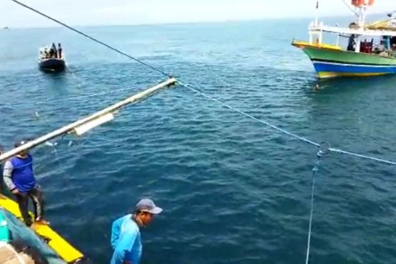 Pipa PDAM Bawah Laut Diperbaiki Enam Jam, Air Bersih di Gili Ketapang Normal