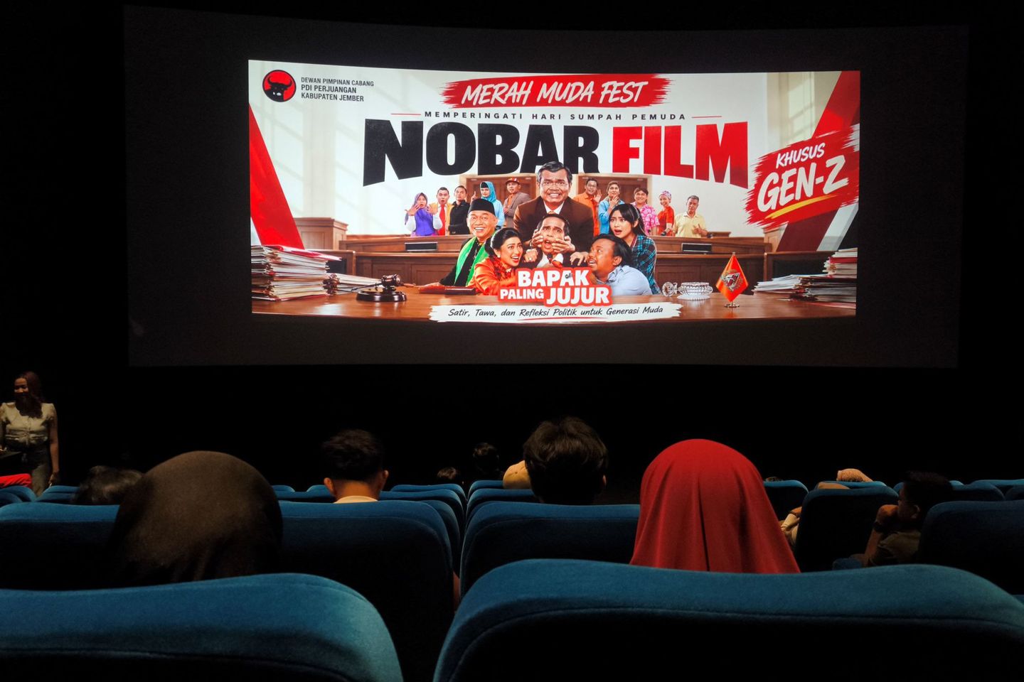 Peringati Sumpah Pemuda, PDIP Jember Ajak Gen Z Melek Politik Lewat Film “Bapak Paling Jujur"