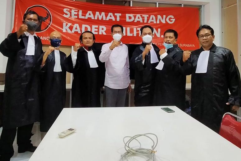 MK Tolak Gugatan Paslon Machfud Arifin-Mujiaman