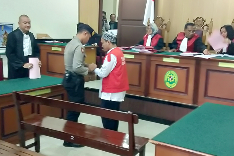 Bunuh Mantan Rekan Kerja Cafe Penjara Divonis 15 Tahun