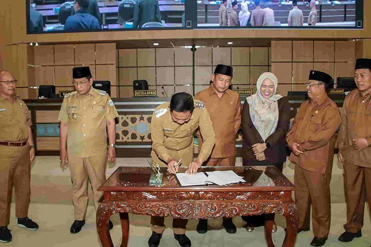 DPRD Lamongan Sahkan Rancangan Perubahan KUA-PPAS 2023, Pendapatan Daerah Ditetapkan 3,475 Triliun