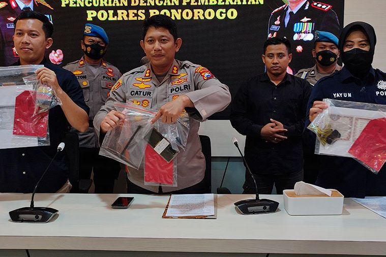 Komplotan Spesialis Pencuri Mobil Pikap di Ponorogo, Berhasil Ditangkap Polisi